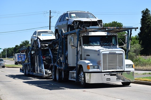 this image shows truck towing services in Citrus Heights, CA